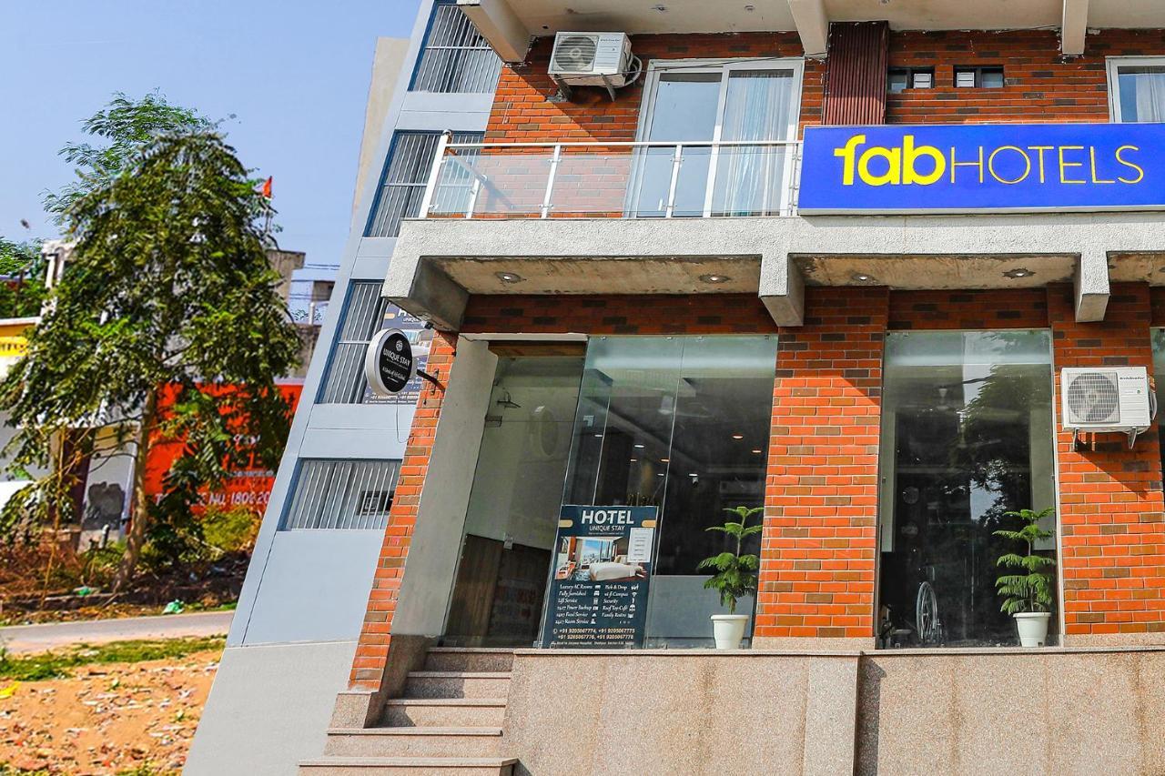 Fabhotel Unique Stay Ноида Екстериор снимка