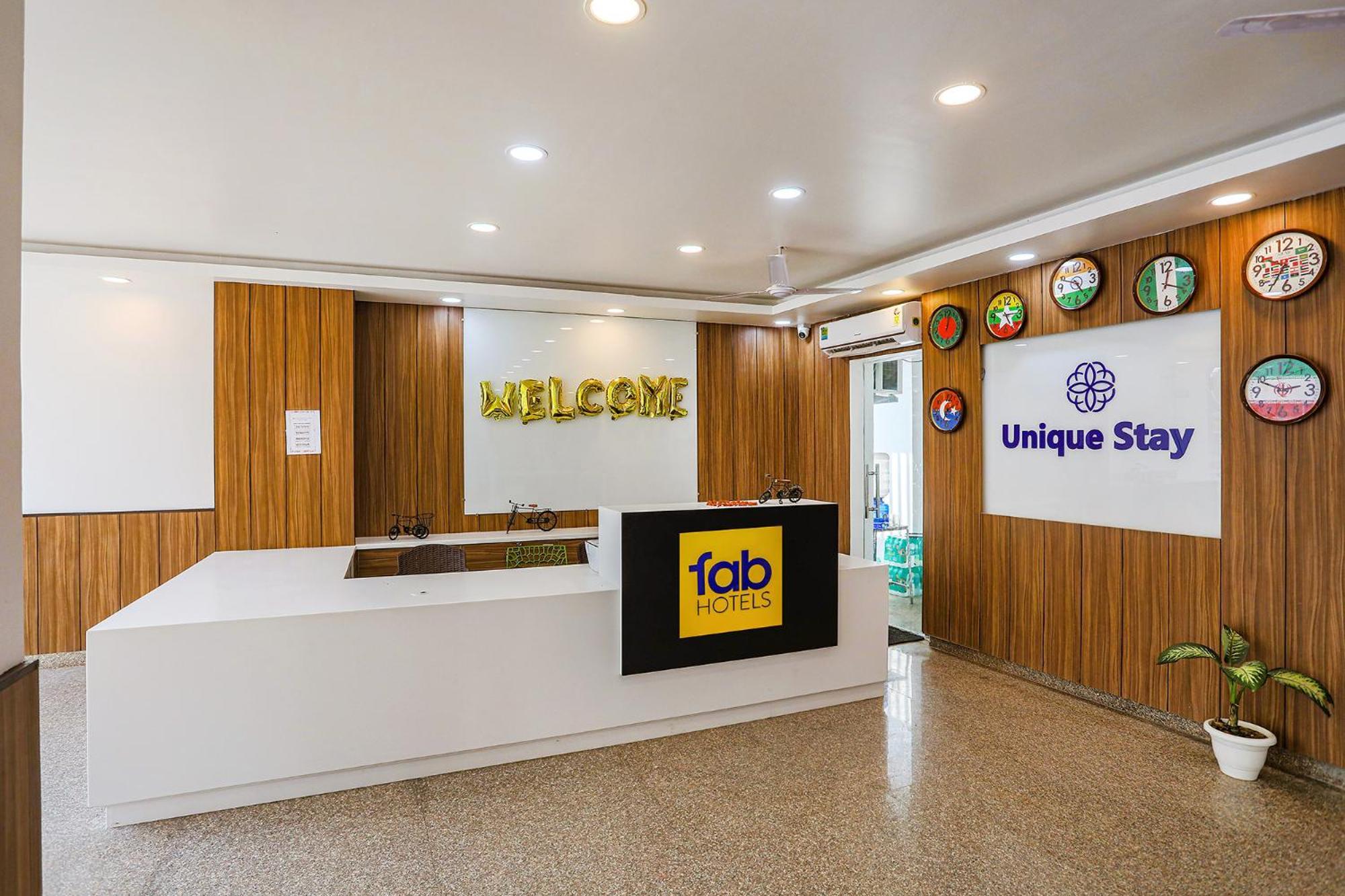 Fabhotel Unique Stay Ноида Екстериор снимка