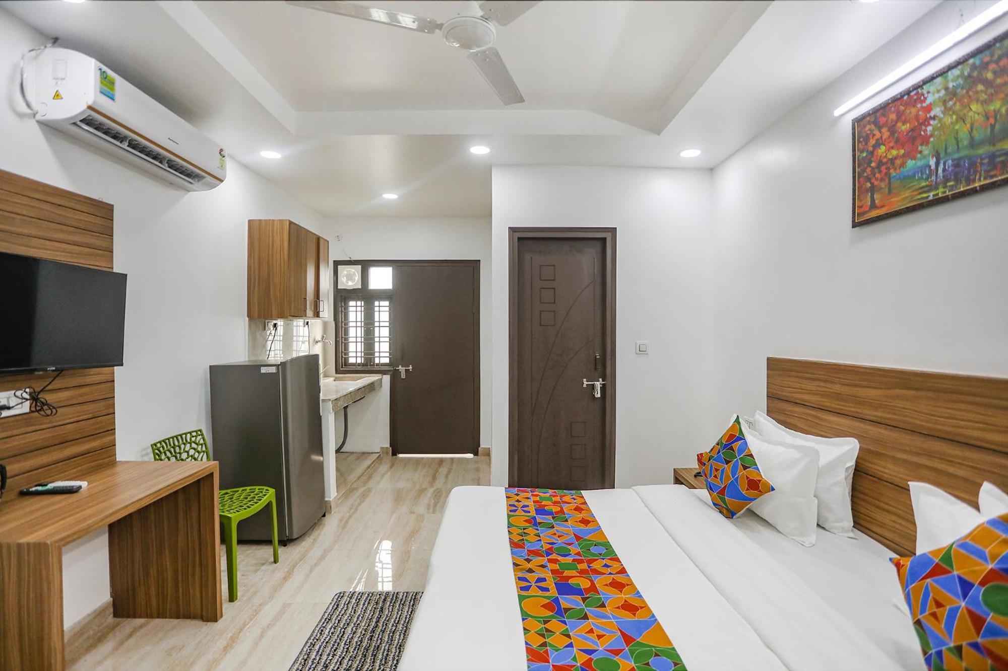 Fabhotel Unique Stay Ноида Екстериор снимка